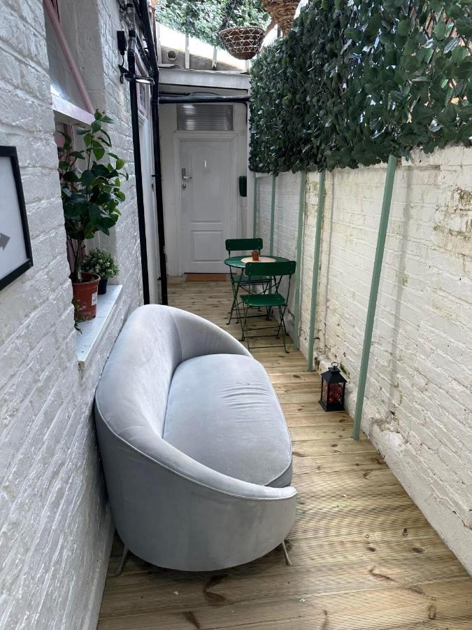 Charming Studio Apartment In London Londres Exterior foto